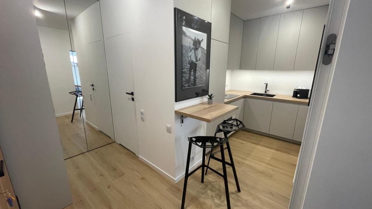 4 Bed 2 Apartment Warsaw